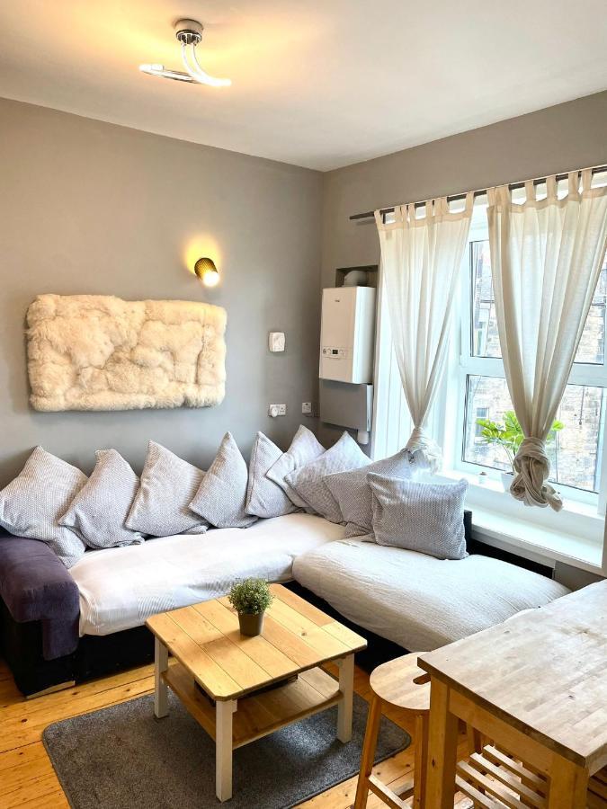 Lothian Road - Castle View Apartment 에든버러 외부 사진